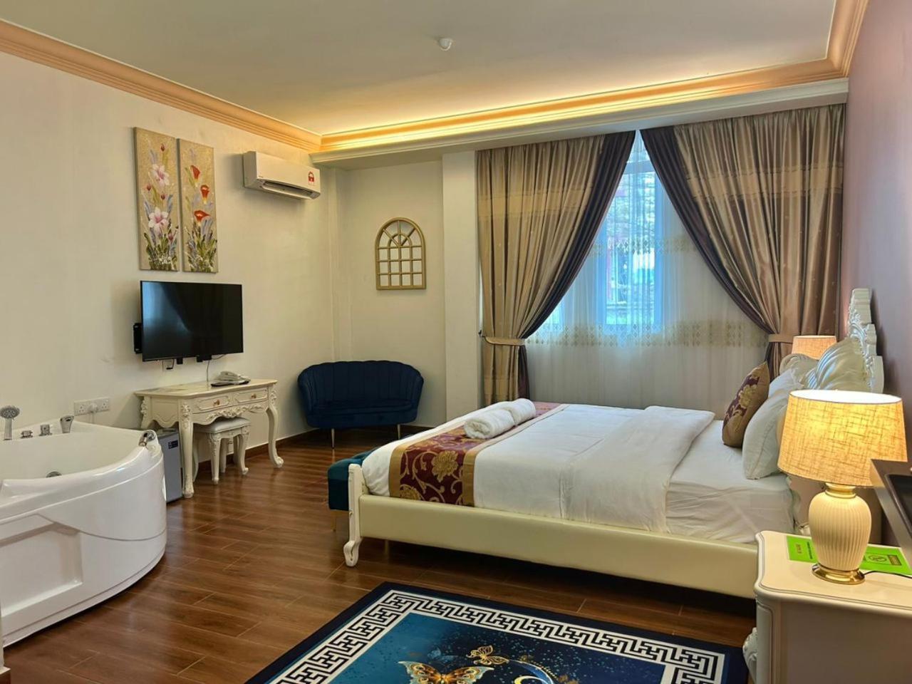 Wawasan City Inn Batu Niah Exterior photo